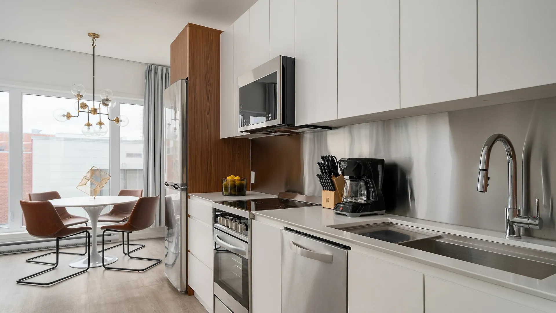 Lovely 1Br In Quartier Des Spectacles By Sonder Montreal